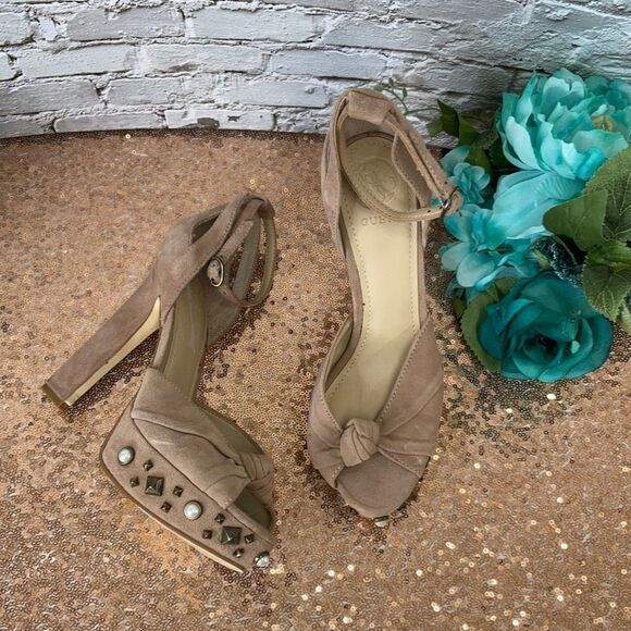 Guess Kenzie2 Studded Platform Sandals, Light Pink Suede, 6.5 US - Picture 1 of 5